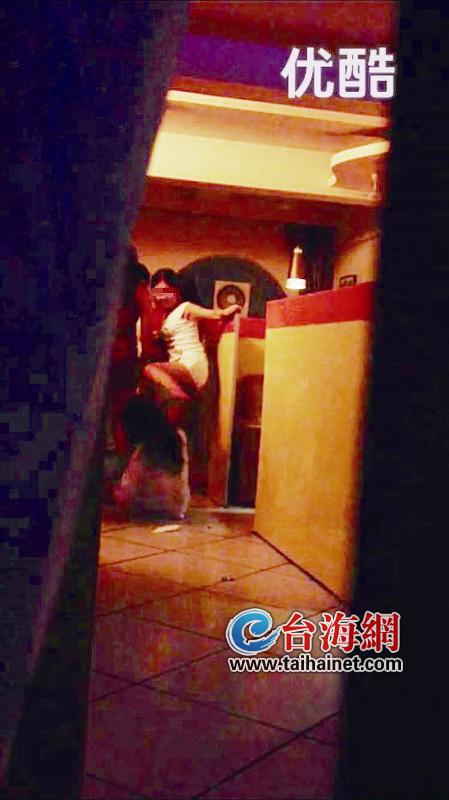 再见，残酷的世界 产品图片