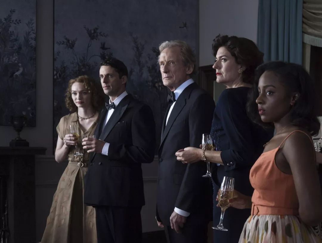 外星萝莉 (2016) 推荐视频