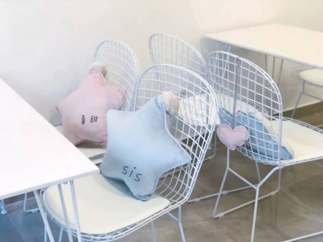 地狱屋起源：卡迈克尔庄园