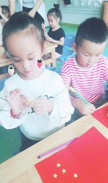 他夏天住在楼下 推荐视频