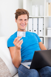 你好，我叫多蕾丝