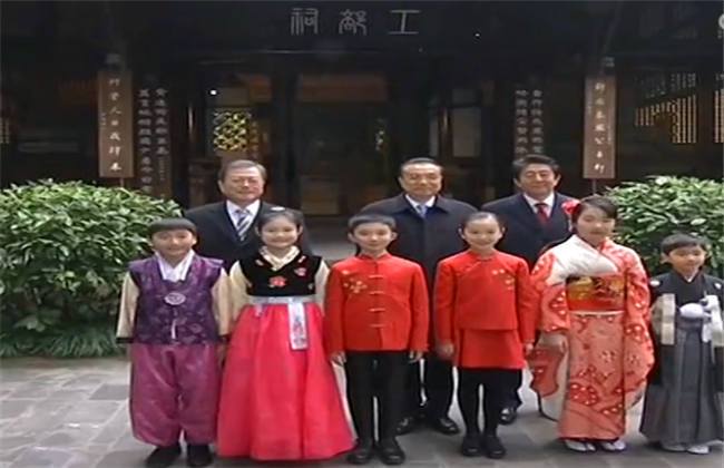 偷窥狂 推荐视频