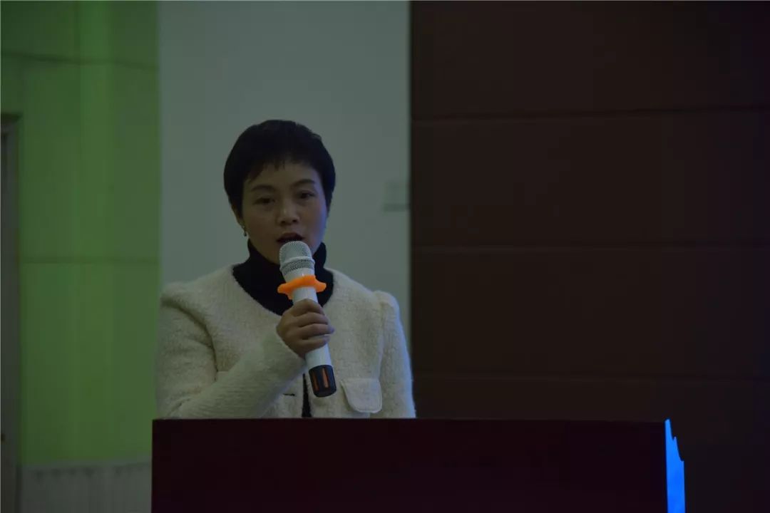 农场小牛牛：偷拍风波 产品图片