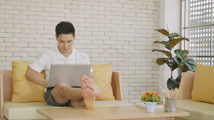 偷心贼 推荐视频