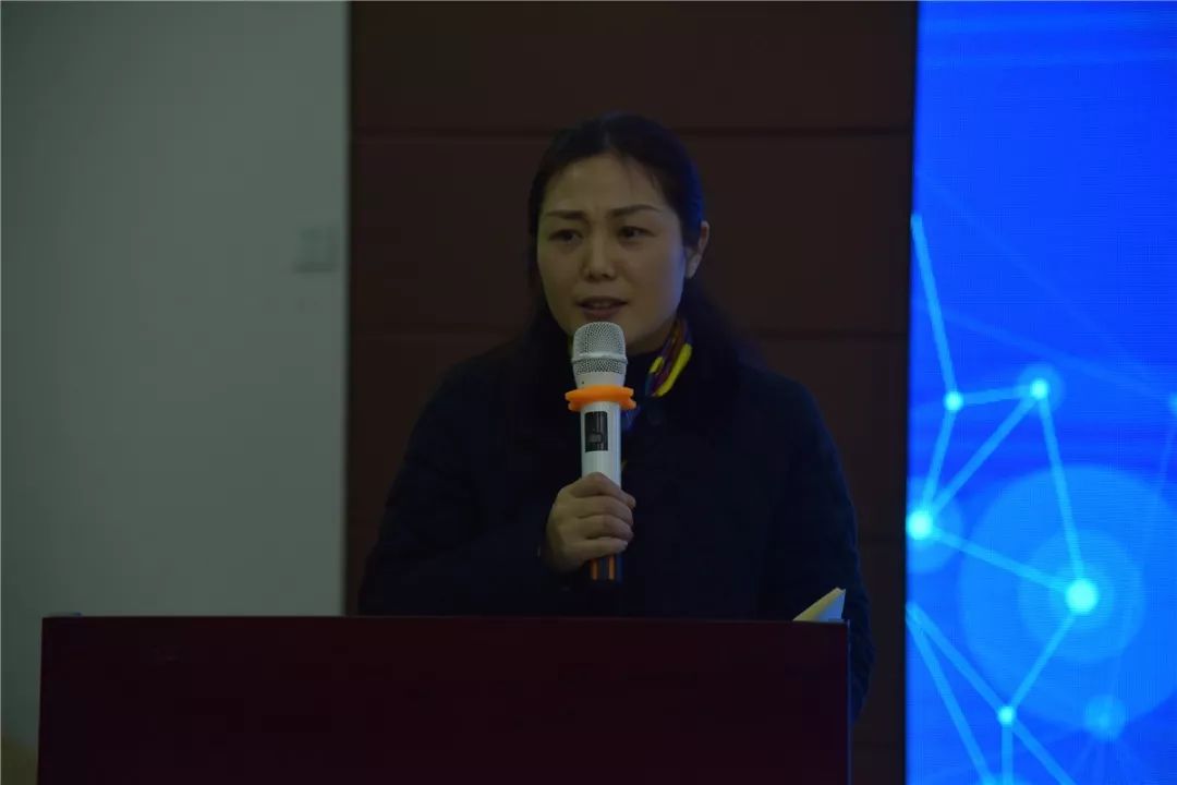 偷偷爱你 推荐视频