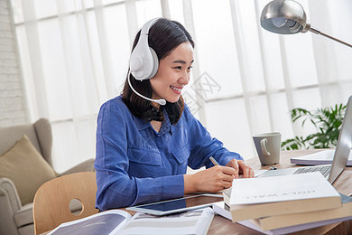 僵尸小屁孩 推荐视频